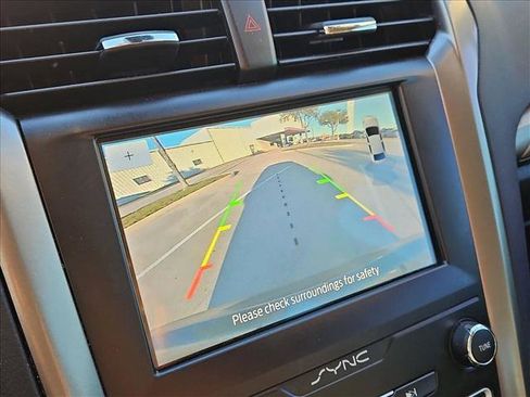 Used 2020 Ford Fusion SE image 13