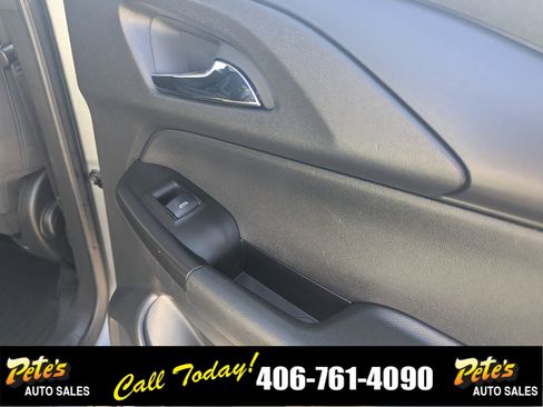 Used 2024 Chevrolet TrailBlazer LS w/ LS Confidence Package AWD/4WD image 16