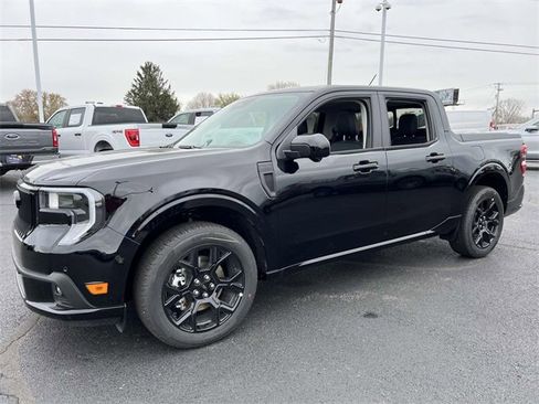 New 2025 Ford Maverick Lobo image 3