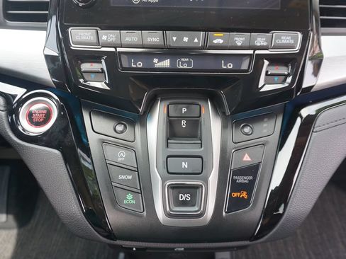 Used 2022 Honda Odyssey Touring image 13