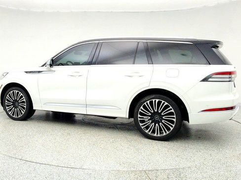 Used 2022 Lincoln Aviator Black Label w/ Dynamic Handling Package image 7