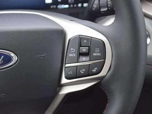 New 2026 Ford Explorer Active w/ Active Comfort Package RWD image 10