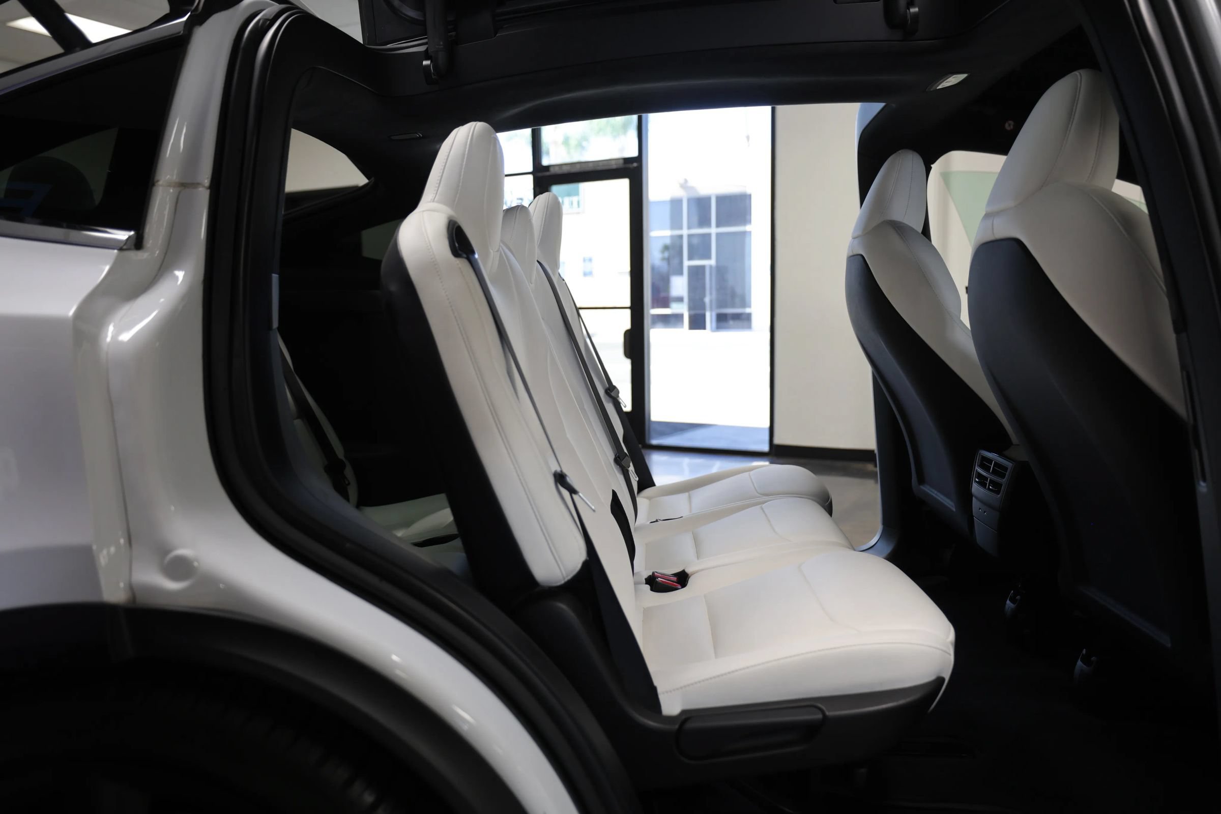 Used 2021 Tesla Model X Long Range AWD/4WD image 40