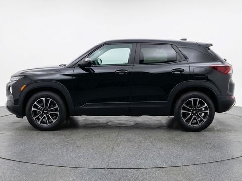 Used 2025 Chevrolet TrailBlazer LT image 5