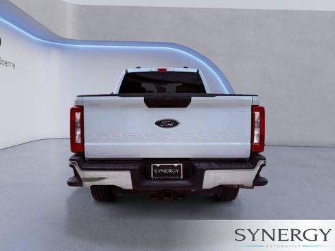 Used 2026 Ford F250 XLT AWD/4WD image 7