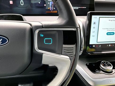 Used 2025 Ford Expedition Max Platinum image 24