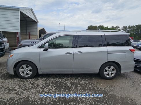 Used 2016 Nissan Quest SV FWD image 9