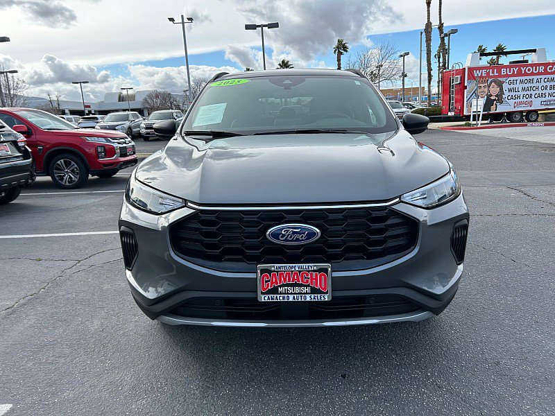 Used 2025 Ford Escape ST-Line AWD/4WD image 2