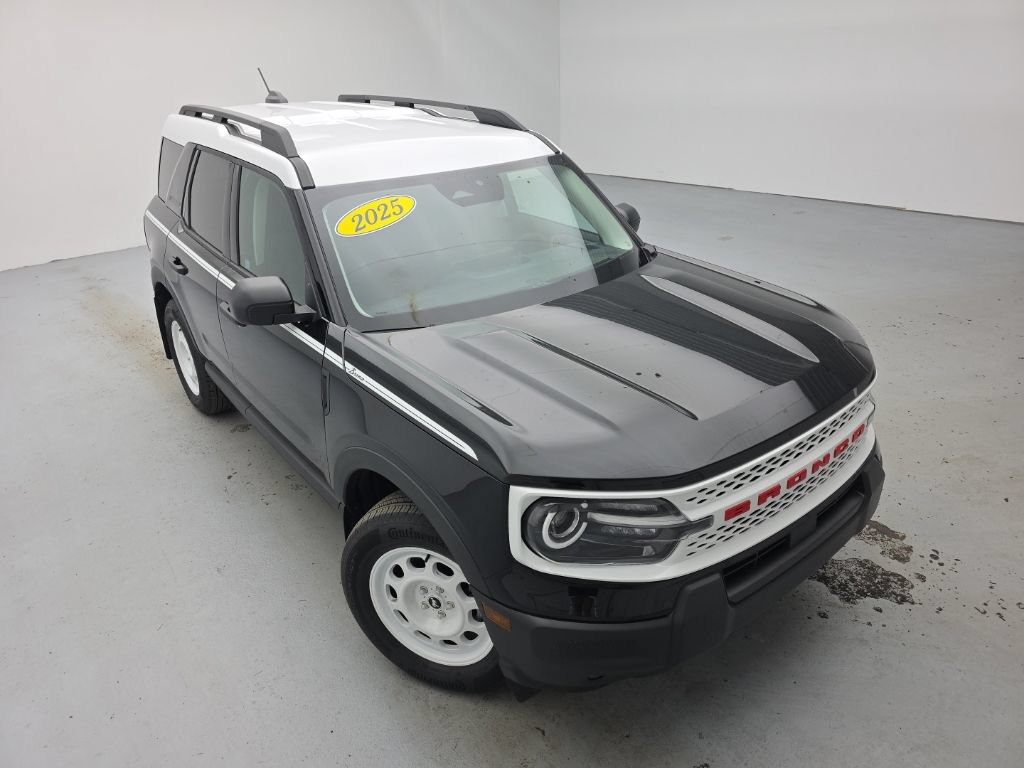 Used 2025 Ford Bronco Sport Heritage w/ Convenience Package AWD/4WD image 2