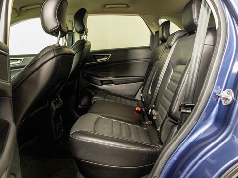 Used 2018 Ford Edge SEL w/ Equipment Group 201A AWD/4WD image 39