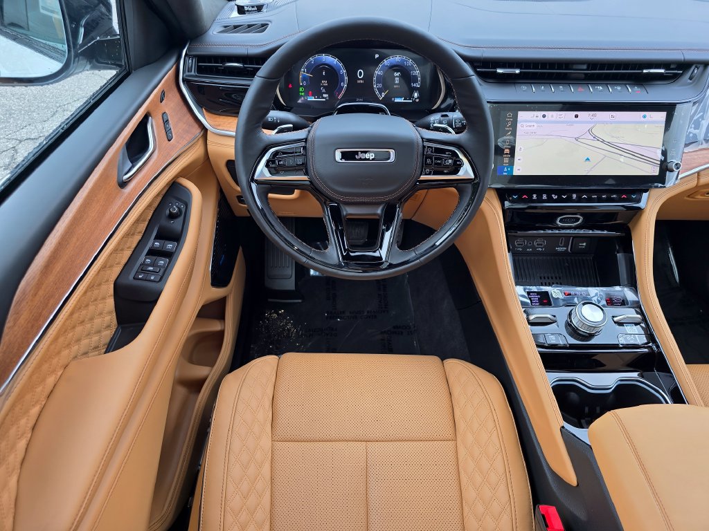 New 2027 Jeep Grand Cherokee Summit AWD/4WD image 30
