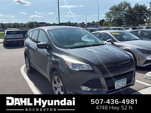 Used 2016 Ford Escape SE AWD/4WD image 1