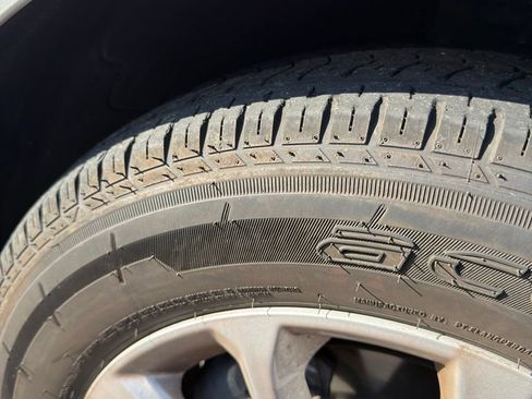Used 2020 Chevrolet Equinox LS FWD image 4