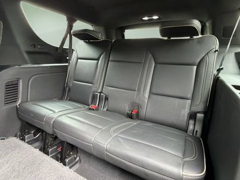 Used 2022 GMC Yukon XL SLT w/ SLT Premium Package AWD/4WD image 35