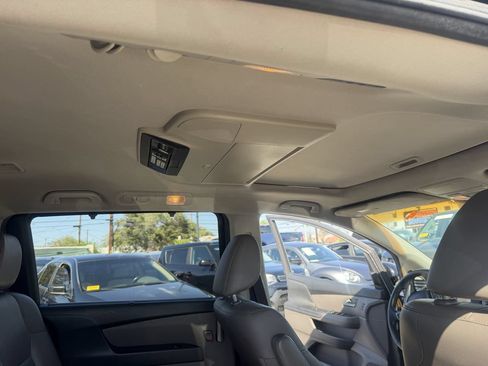 Used 2012 Honda Odyssey Touring image 21