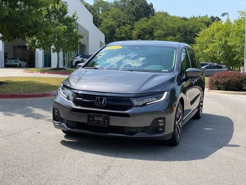 Used 2025 Honda Odyssey EX-L image 3