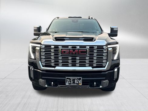 Used 2024 GMC Sierra 2500 Denali w/ Denali Reserve Package AWD/4WD image 3
