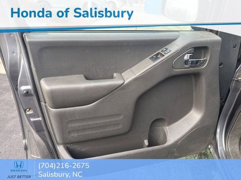 Used 2018 Nissan Frontier SV w/ Value Truck Package image 7