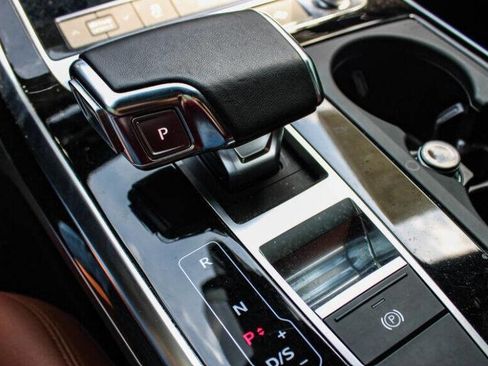 Used 2021 Audi Q7 3.0T Premium w/ Convenience Package image 15