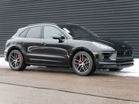 New 2025 Porsche Macan S image 25