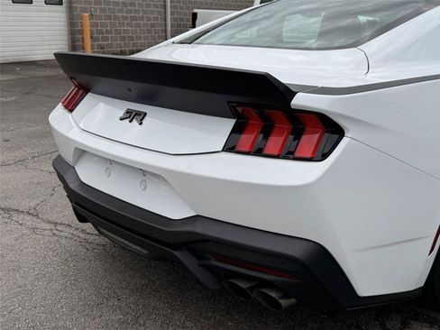 Used 2025 Ford Mustang GT Premium w/ GT Performance Package RWD image 10