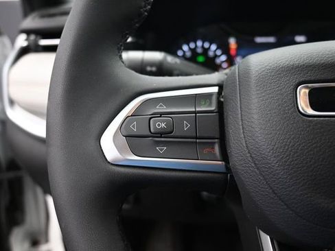 Used 2026 Jeep Compass Limited AWD/4WD image 18