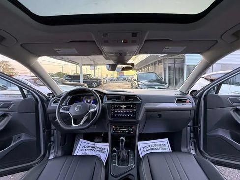 Used 2022 Volkswagen Tiguan SE FWD image 15