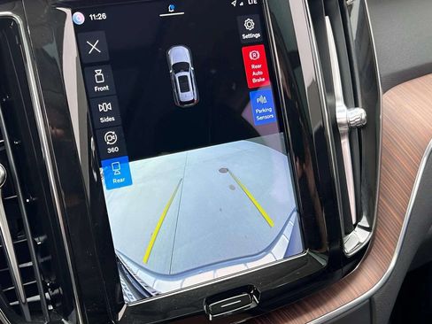 Used 2023 Volvo XC60 B5 Plus w/ Climate Package AWD/4WD image 22