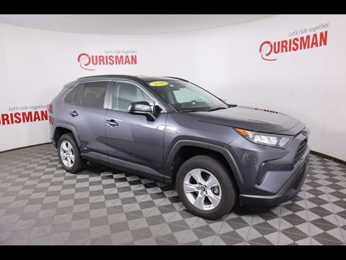 Used 2020 Toyota RAV4 LE image 13