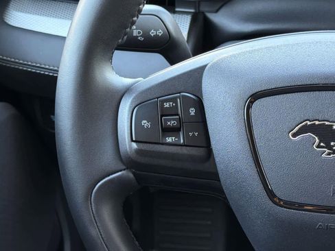 Used 2022 Ford Mustang Mach-E Select image 12