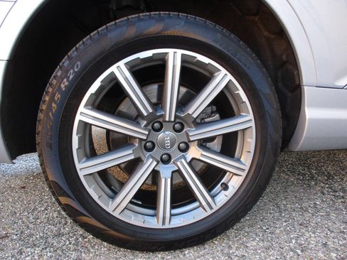 Used 2018 Audi Q7 3.0T Prestige w/ Prestige Package image 51