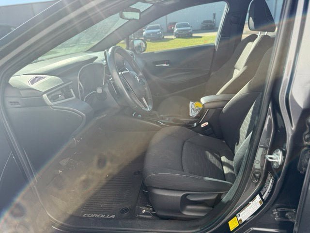 Used 2021 Toyota Corolla SE w/ SE Preferred Package FWD image 17