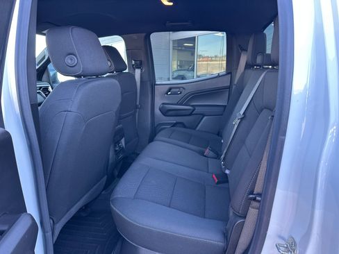 Used 2025 GMC Canyon Elevation w/ Convenience Package image 12