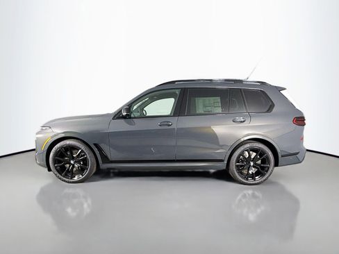 New 2026 BMW X7 M60i image 4