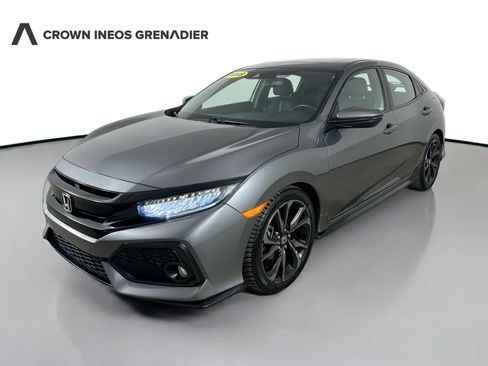 Used 2019 Honda Civic Sport Touring image 1