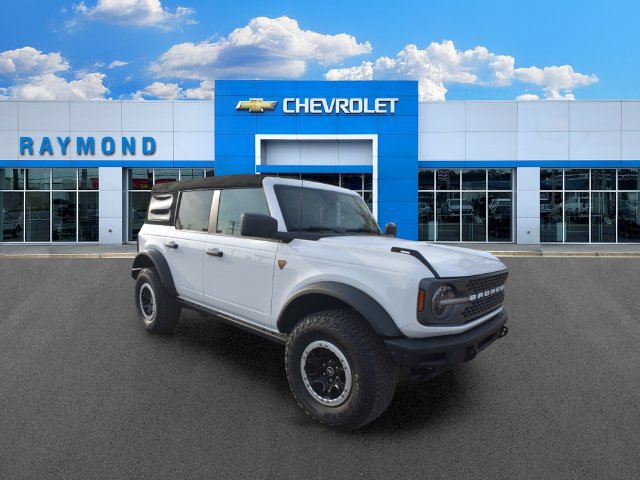Used 2023 Ford Bronco Badlands w/ Sasquatch Package AWD/4WD image 10