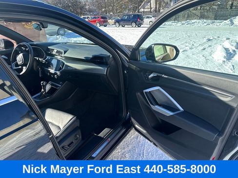 Used 2025 Audi Q3 2.0T Premium image 10