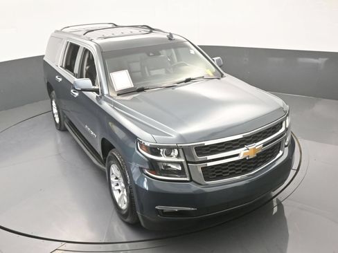 Used 2020 Chevrolet Suburban LT RWD image 67