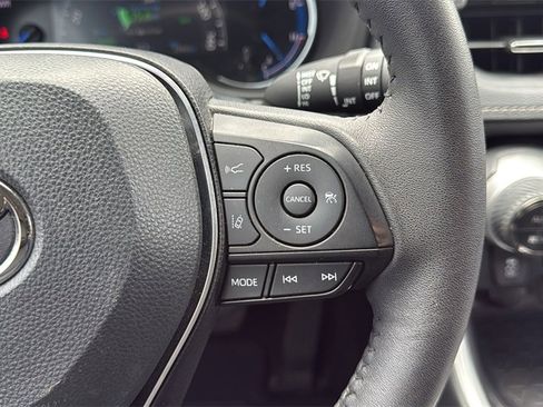 Used 2024 Toyota RAV4 XLE Premium image 20