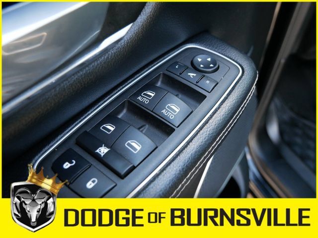 Used 2023 RAM 1500 Laramie AWD/4WD image 18