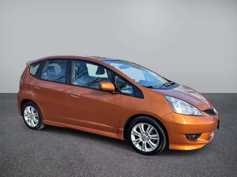 Used 2011 Honda Fit Sport image 7