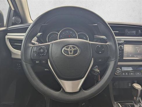 Used 2016 Toyota Corolla LE FWD image 10