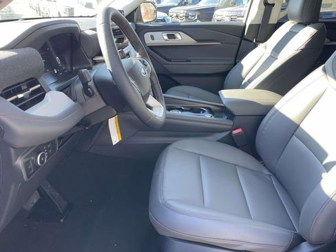 New 2026 Ford Explorer Active w/ Active Comfort Package RWD image 16