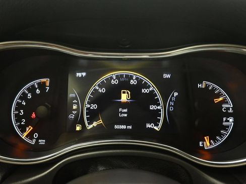 Used 2020 Jeep Grand Cherokee Limited w/ Luxury Group II AWD/4WD image 15