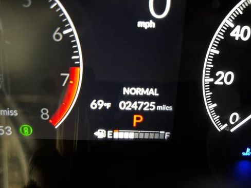 Used 2024 Honda HR-V Sport image 18