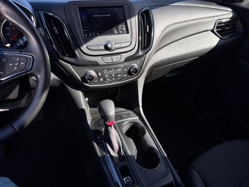 Used 2023 Chevrolet Equinox RS image 19