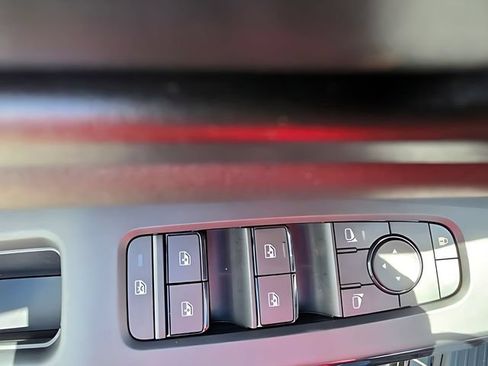 New 2026 Nissan Pathfinder SV AWD/4WD image 11