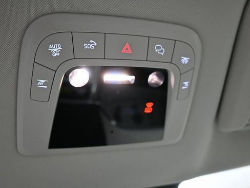 Used 2025 Volvo EX90 Ultra image 13