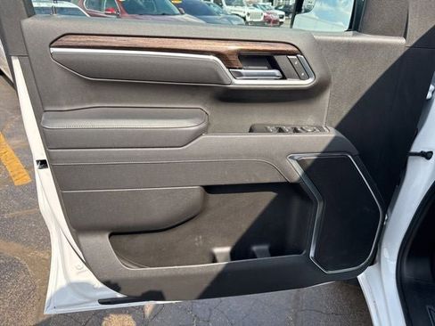 Used 2025 GMC Sierra 1500 Elevation AWD/4WD image 8