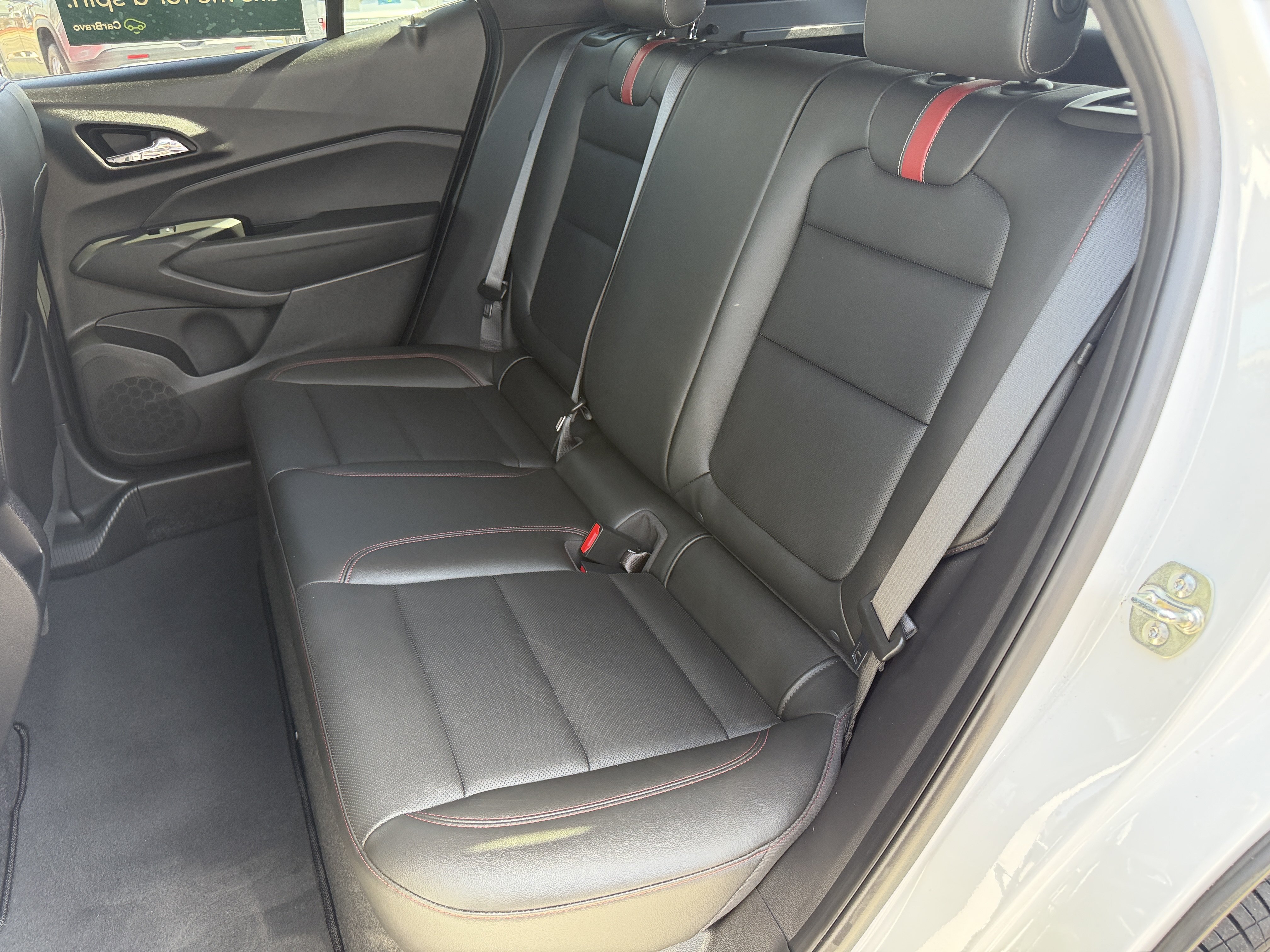 Used 2025 Chevrolet Trax RS w/ Driver Confidence Package FWD image 18